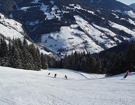 Stejl nedfart i Saalbach