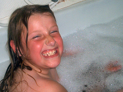 Smilet her viser, at der var god brug for at starte på en tandretning